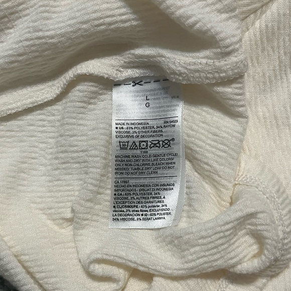 Old Navy Bohemian Cream Blouse - Picture 4 of 4